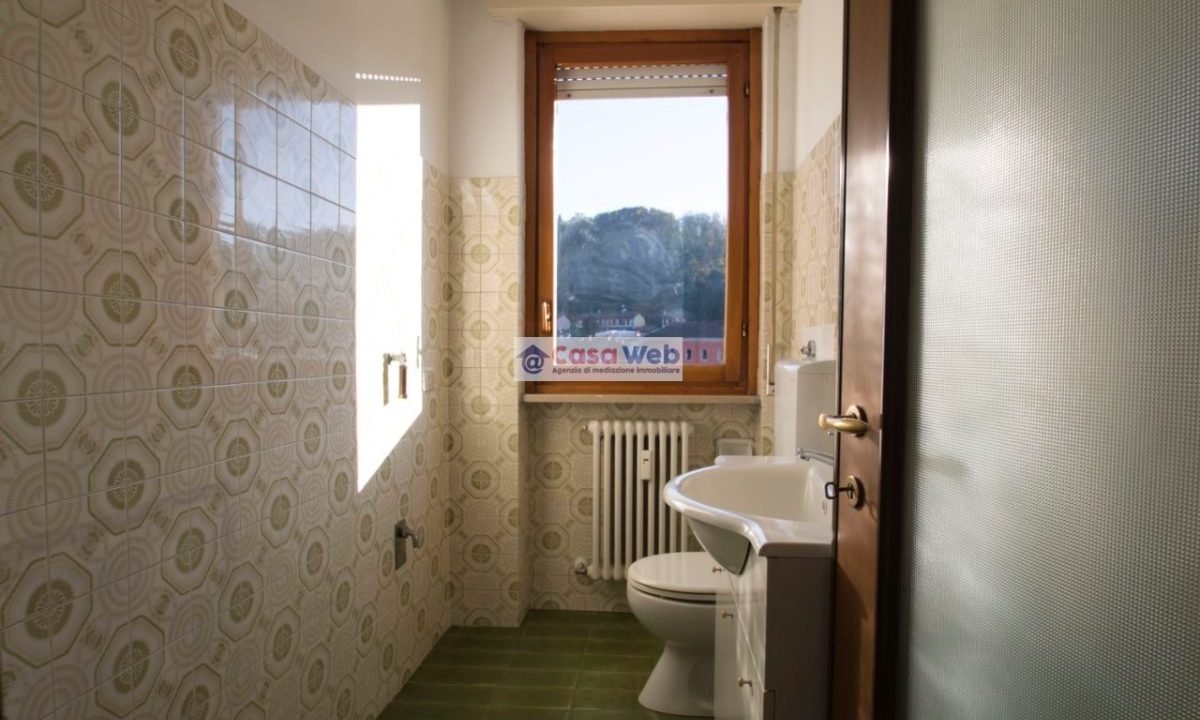 08-1 Bagno Secondario