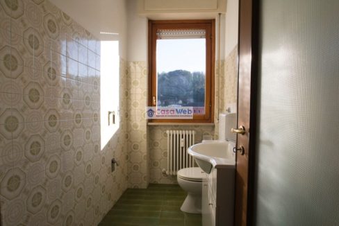 08-1 Bagno Secondario