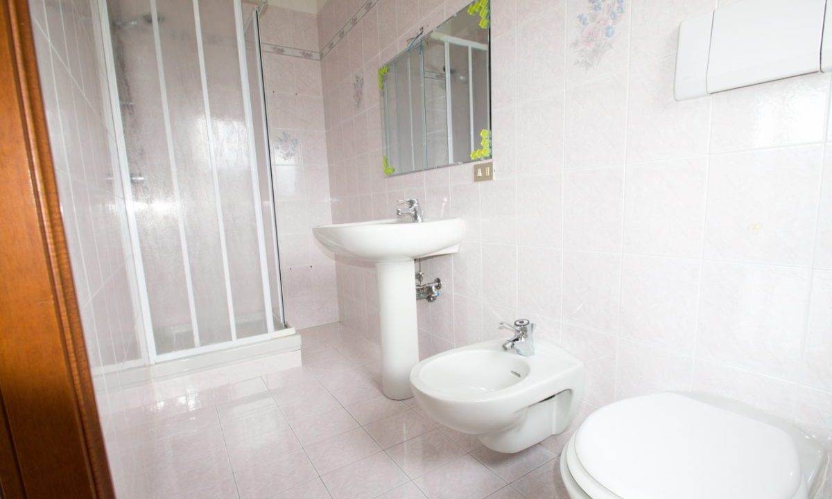 07-1 bagno annesso camera_10