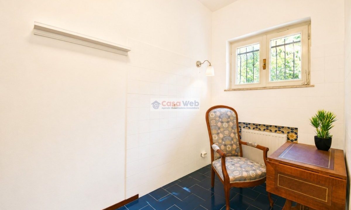 05-1 Studio