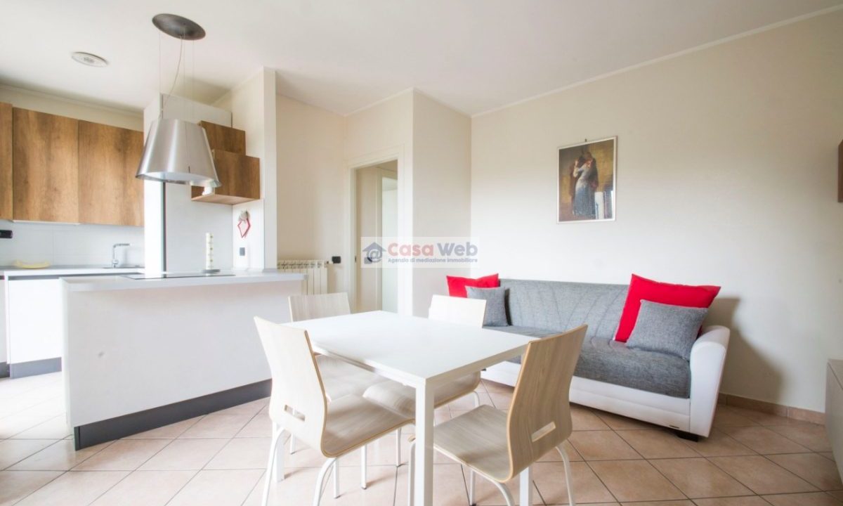 02-1 Soggiorno-cucina