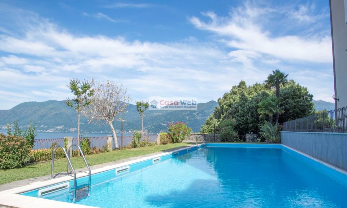06-1 Piscina