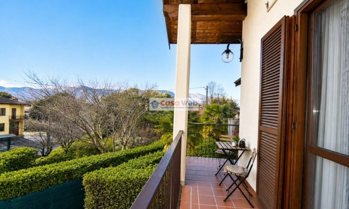 08-1 Balcone