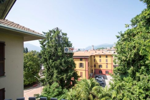 06-1 Vista dal balcone