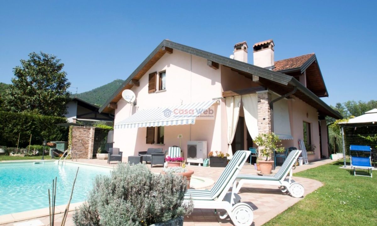 12-2 Piscina
