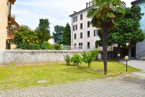 02-3 giardino-posto auto_04