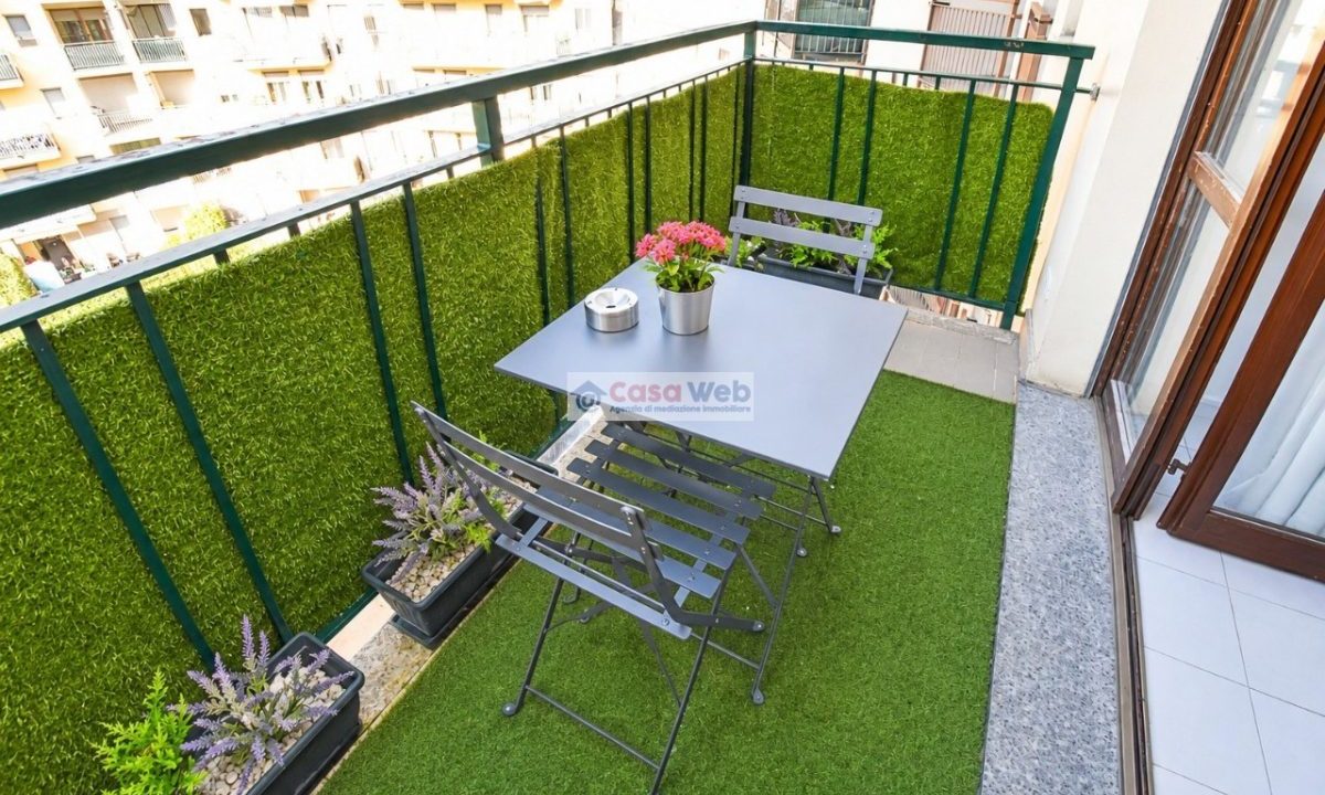 08-2 Balcone