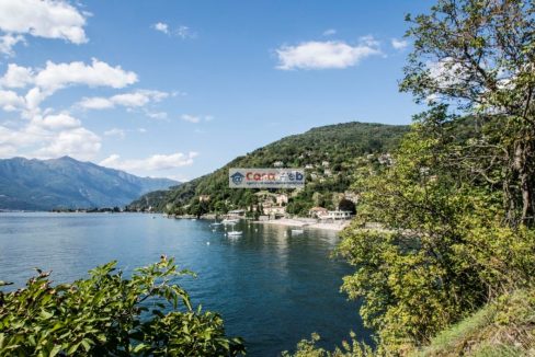 Vista lago e spiaggia 02