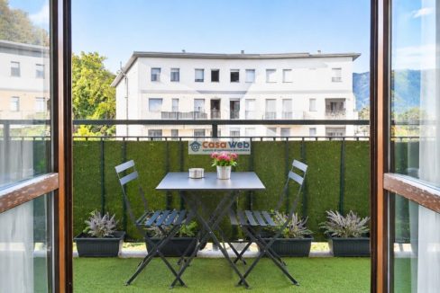 08-1 Balcone