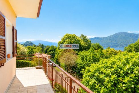 08-1 Balcone